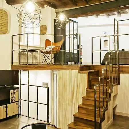 Navona Industrial Loft 아파트
