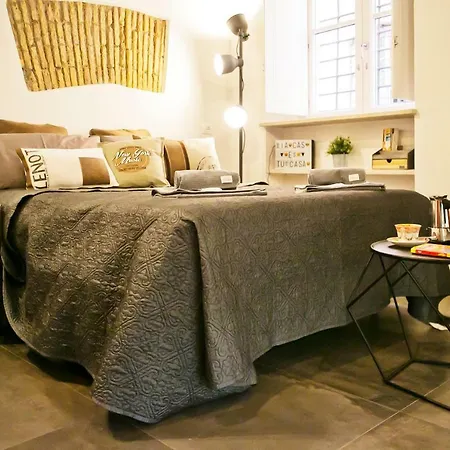 Navona Industrial Loft Appartement *